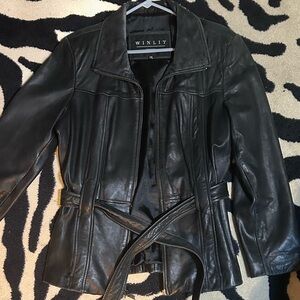 Winlit Women's Classic Black Leather Jacket